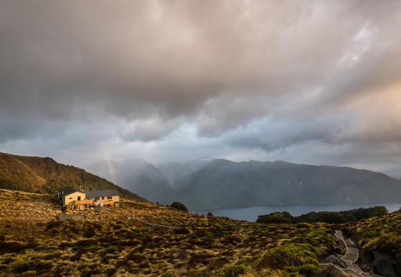 Luxmore Hut in the sunshine, our hike starting point Luxmore Hut in the sunshine, our hike starting point